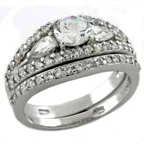 925 Sterling Silver Ring with AAA Grade CZ in Clear for Women Style LOAS1046