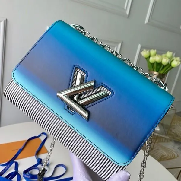 Gradient Blue And Stripes Twist Mm M53846 2019 Collection
