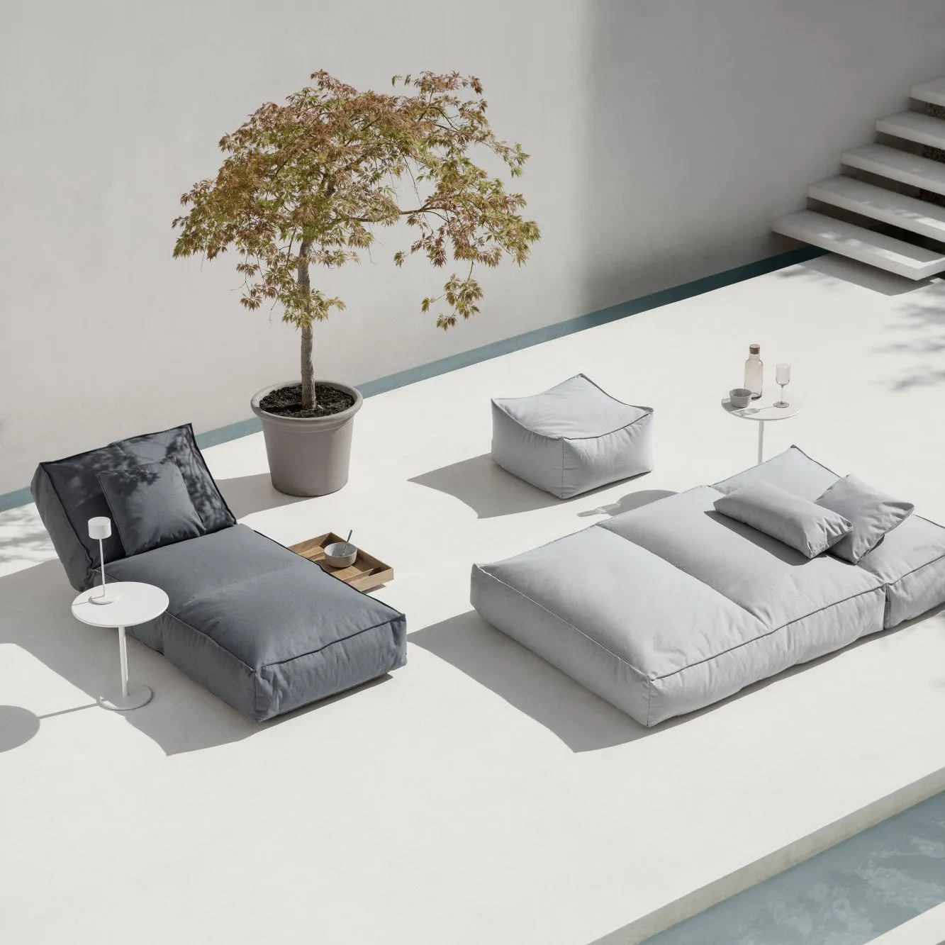 Stay Outdoor Side Table