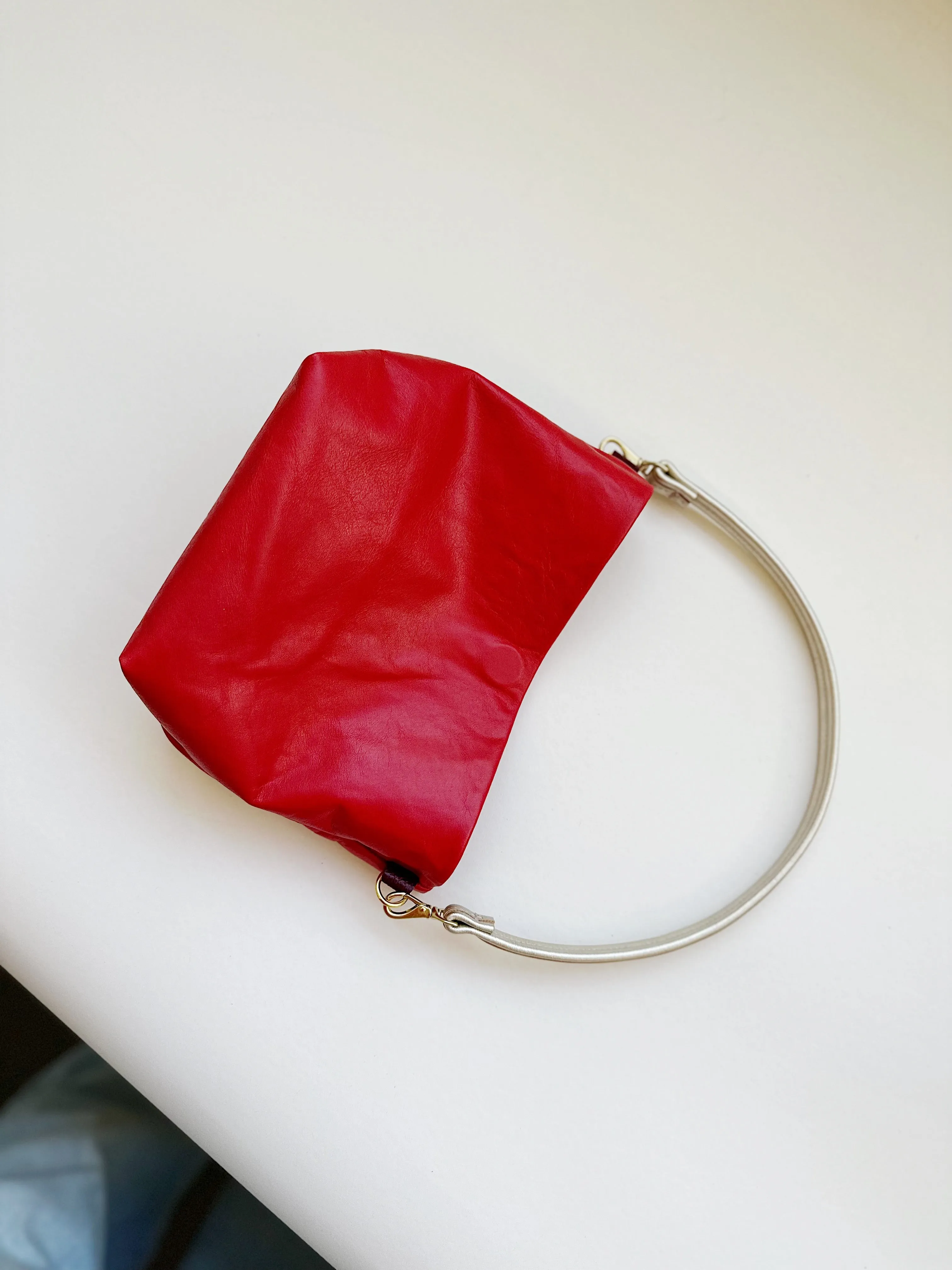 Vixen Red/Metallic Gold Party Bucket
